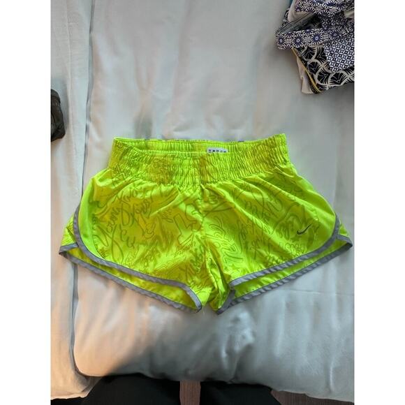 Nike Dri-Fit Women's Neon Yellow Stretch Waist Drawstring Shorts Size Small - Picture 1 of 6